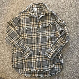 Old Navy womens Plaid flannel Shirt - Gray and Tan